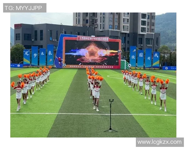 卡通足球射门大赛开启趣味挑战尽在球场欢乐时刻